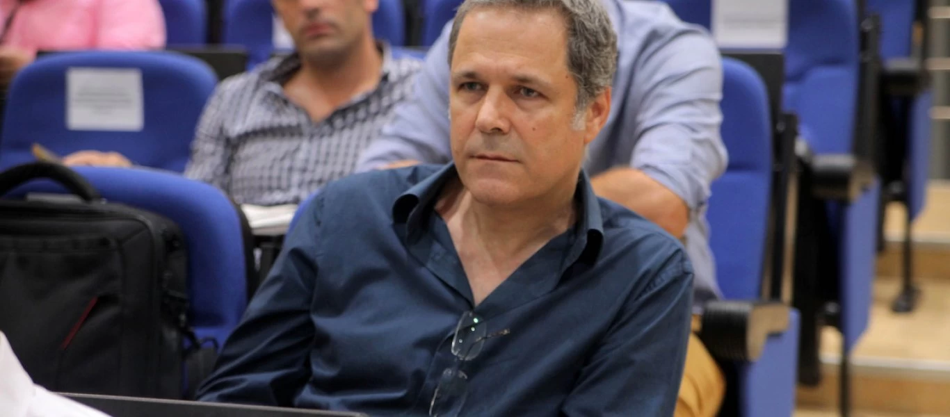 Τζήμερος vs Σγουρού: «Σφαγέας με γαρύφαλλο» ο Μπελογιάννης - «Αυτοδιαφημίζεστε με βλακείες»